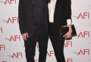 娱乐圈向来是吃瓜的地方吗,全民“吃瓜”的欢乐盛宴